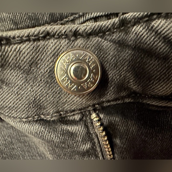 Women’s High Rise Side Slit Jean’s ZARA US4/EUR36 - Picture 8 of 10